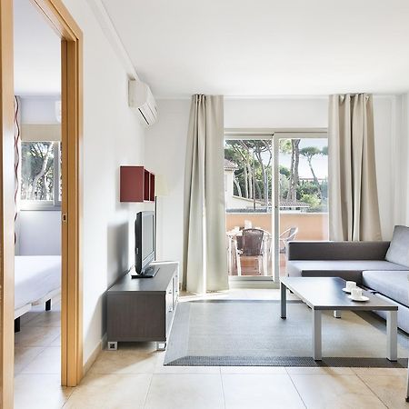 Aparthotel Bardon Castelldefels Exterior photo