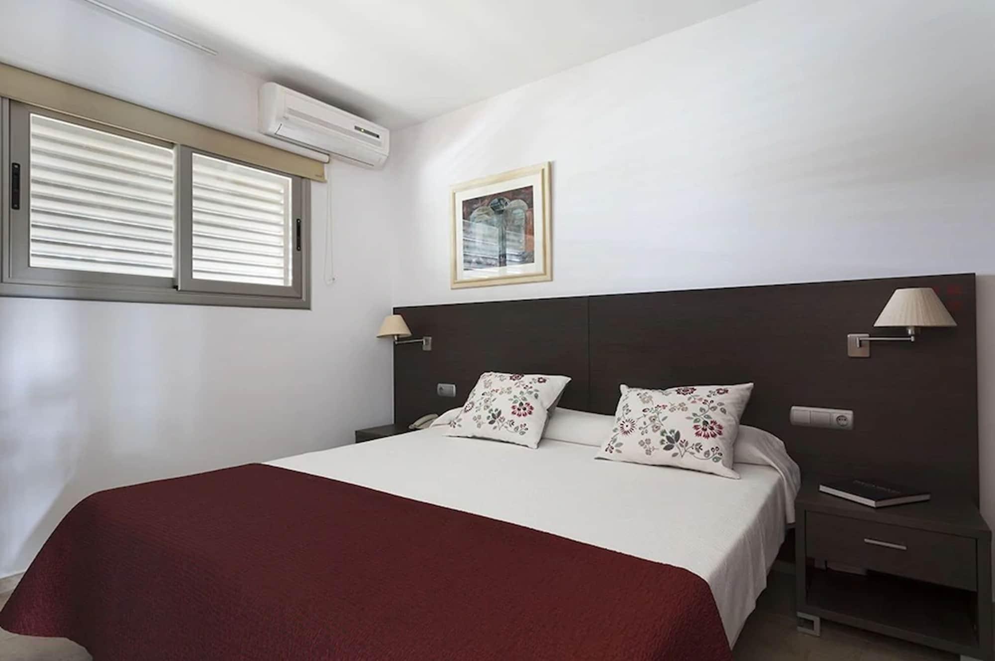 Aparthotel Bardon Castelldefels Exterior photo